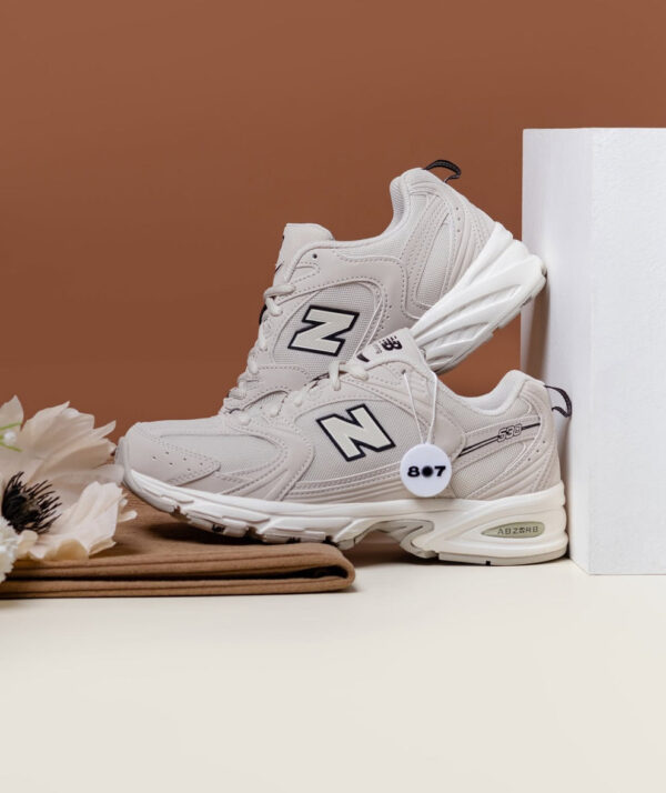 NB Balance 530 Ivory Cream